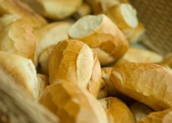 Ekmeğe zam! Pazartesi 20 TL’ye satılacak