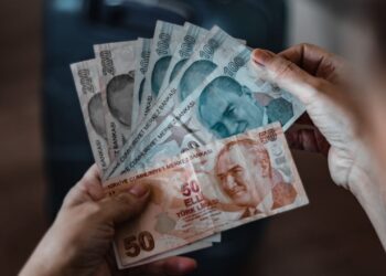 Çocuğu olan annelere babalara 10.000 TL yardım gelecek!